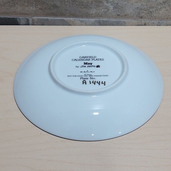 Garfield Calendar May Plate Jim Davis Plate No A 1444 Danbury Mint - Picture 13 of 14